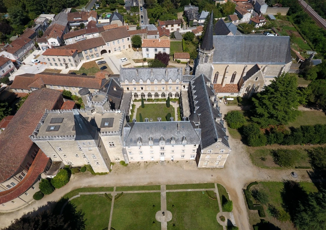 zearo-abbaye-liguge abbaye ligugé