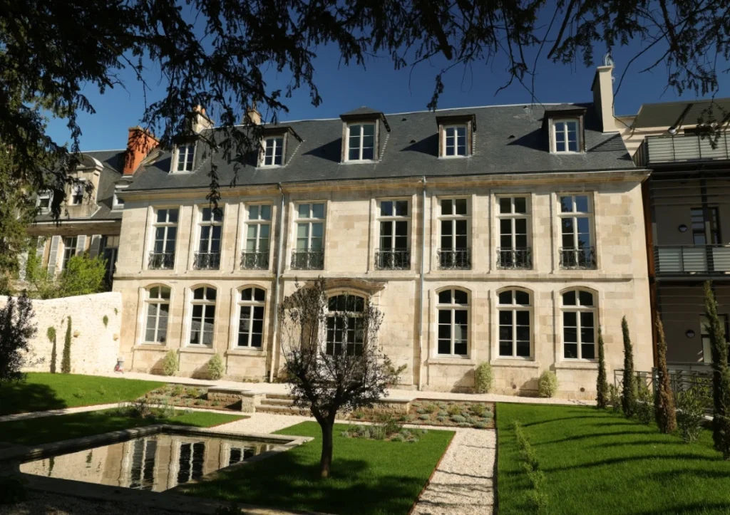 îlot cathédrale Poitiers