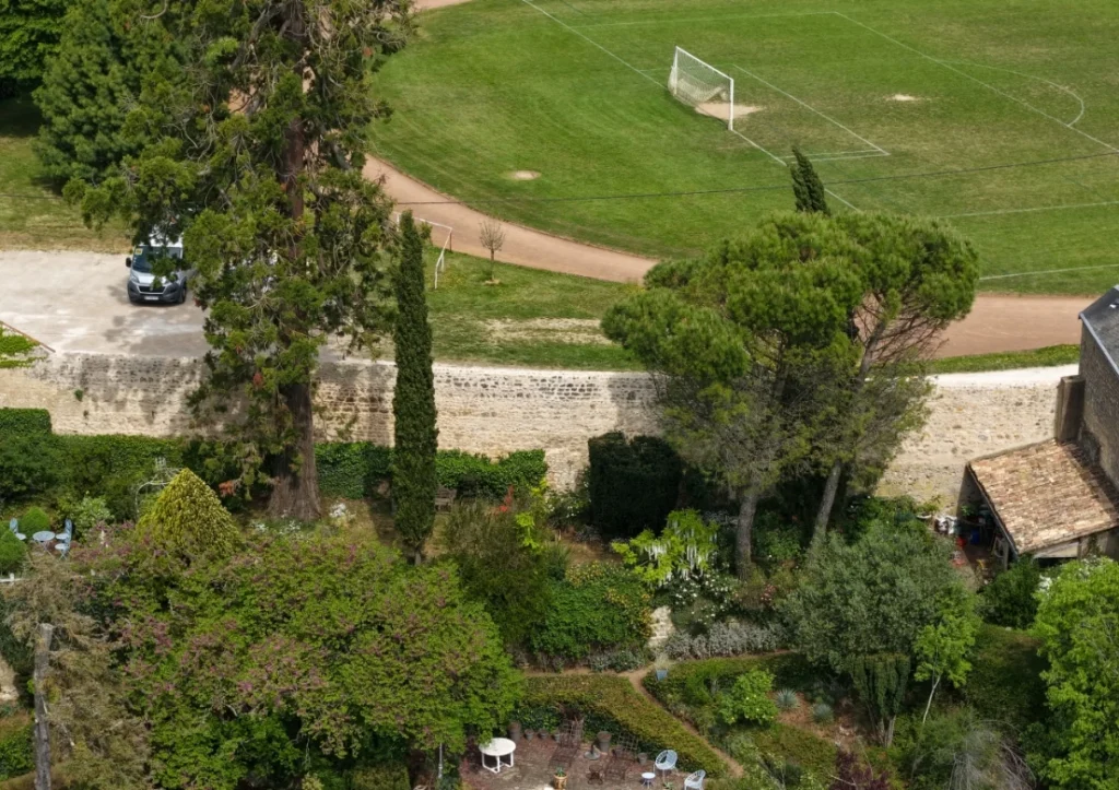 Murs stade madeleine poitiers